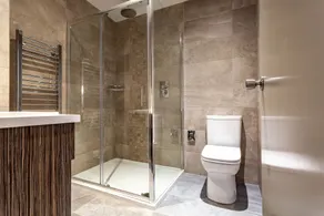 White Hart Hotel & Apartments - Bathroom