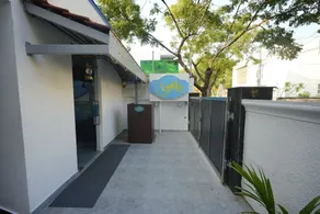 Bay Breeze Suites - Restaurant