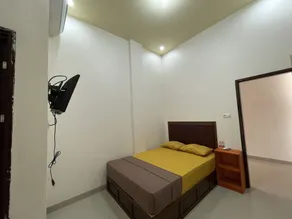 OYO 93414 Wisma Ratu Syariah Near SMP Negeri 2 Watang Pulu - Zimmer