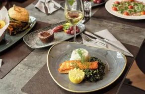 Leonardo Hotel Hamburg Elbbrücken - Restaurante