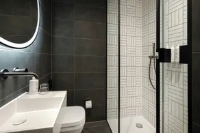 Moxy London Piccadilly Circus - Badrum
