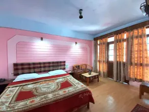 Goroomgo Radha Continental Nainital - Room