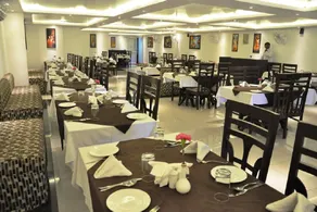 Hotel Mandakini Royale - Restaurant