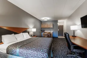 Days Inn & Suites by Wyndham Lancaster Amish Country - Chambre