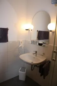 Bäckerei Konditorei Frühstückspension WAGNER - Bathroom