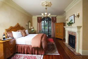 Ledson Hotel & Zina Lounge - Chambre