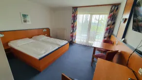 Hotel Sonnenhof - Tante ALMA`s Sommerfrische - Quarto