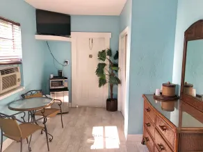 The Pelican Key Largo Cottages - Rum