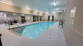 Best Western London Airport Inn & Suites - Piscine