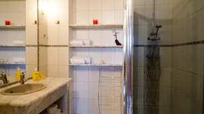 Sea & City View Duplex - Bagno