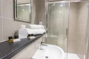 St Nicholas Hotel Colchester - Bathroom