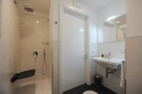 Hotel Lampara - Bathroom