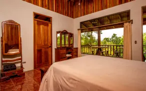 Hummingbird Hacienda - Rum