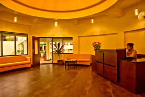 The Palm Hotel - Lobby