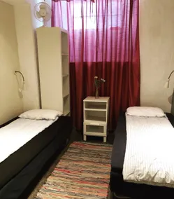 Dockside Hostel - Room