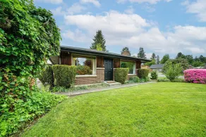 1 Mi to Snoqualmie River: Pet-friendly Getaway - Interior