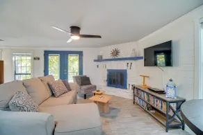 Game Room, Dock & Hot Tub: Grand Lake Getaway - Innenbereich