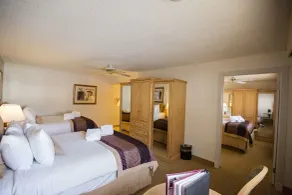 Twin Peaks Lodge & Hot Springs - Chambre