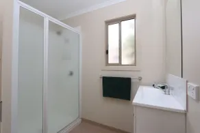 Big4 Ballarat Windmill Holiday Park - Bathroom