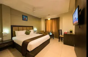 Plazza hotel , Trichy - Room