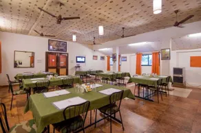 Camp Serai Tiger Tadoba - Restaurant