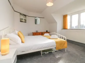 Chilton - Room