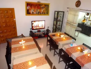 Teerth Villa - Restaurant