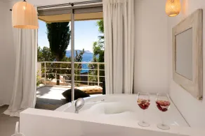 Kale Suites, heated pool in winter, adults only - Zimmer