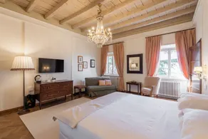 FORESTERIA di PALAZZO RADICI - Room