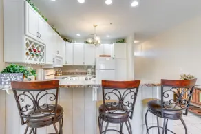 Private Boat Slip: Family-Friendly Lazy Days Condo - Intérieur
