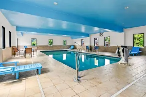 Econo Lodge Mt Hope - Beckley North - Piscine