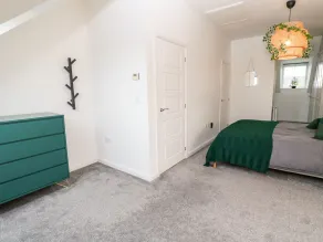 20 Bishops Way - Room