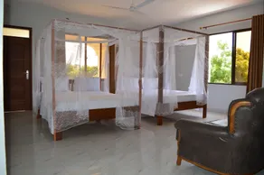 HOTEL TIFFANY - Room
