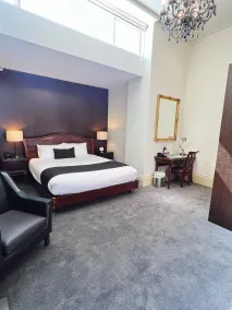 Quality Inn Heritage on Lydiard - Room