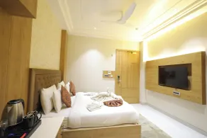 Shri Damodar Dham - Room