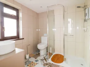 Little May - Badezimmer