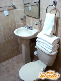 Hotel La Cascada Oaxaca - Bathroom