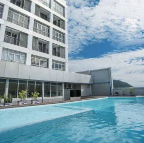 FOX Hotel Gorontalo - Pool