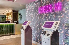 Premier Inn Southampton City Centre - West Quay - Recepción