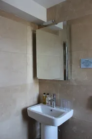 Invergarry Room Only Guest House For Adults - Baño