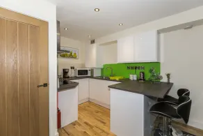 Pullman House Serviced Apartments - Room