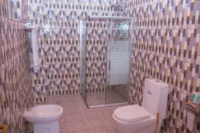 Twin and Intimate Room With Nice Balcony - View on the Lake - Bathroom