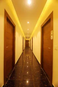 Teertham Hotel - Lobby