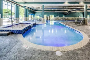 Holiday Inn Express & Suites Cleveland/Westlake by IHG - Piscine