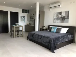 Vista Ocean Suites - Room