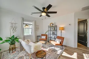 < 3 Mi to Dtwn: Modern Cottage in Greenville! - Intérieur