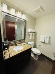 MainStay Suites Near Denver Downtown - Salle de bain
