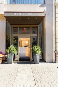 Bergheim 41 Hotel im Alten Hallenbad - Reception