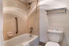 Quality Inn Central Roseburg - Salle de bain