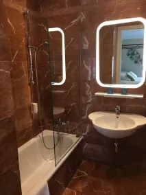 Hotel Central - Badezimmer